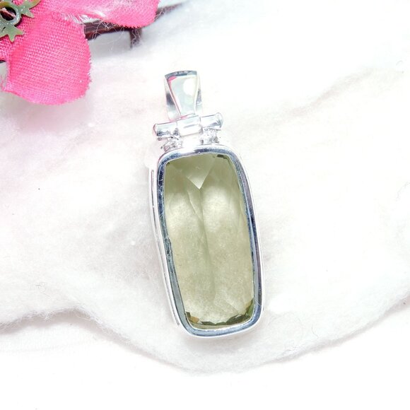 Green Amethyst Cut Pendant, 925 Sterling Silver, Green Cushion Cut Big Pendant - Picture 3 of 6